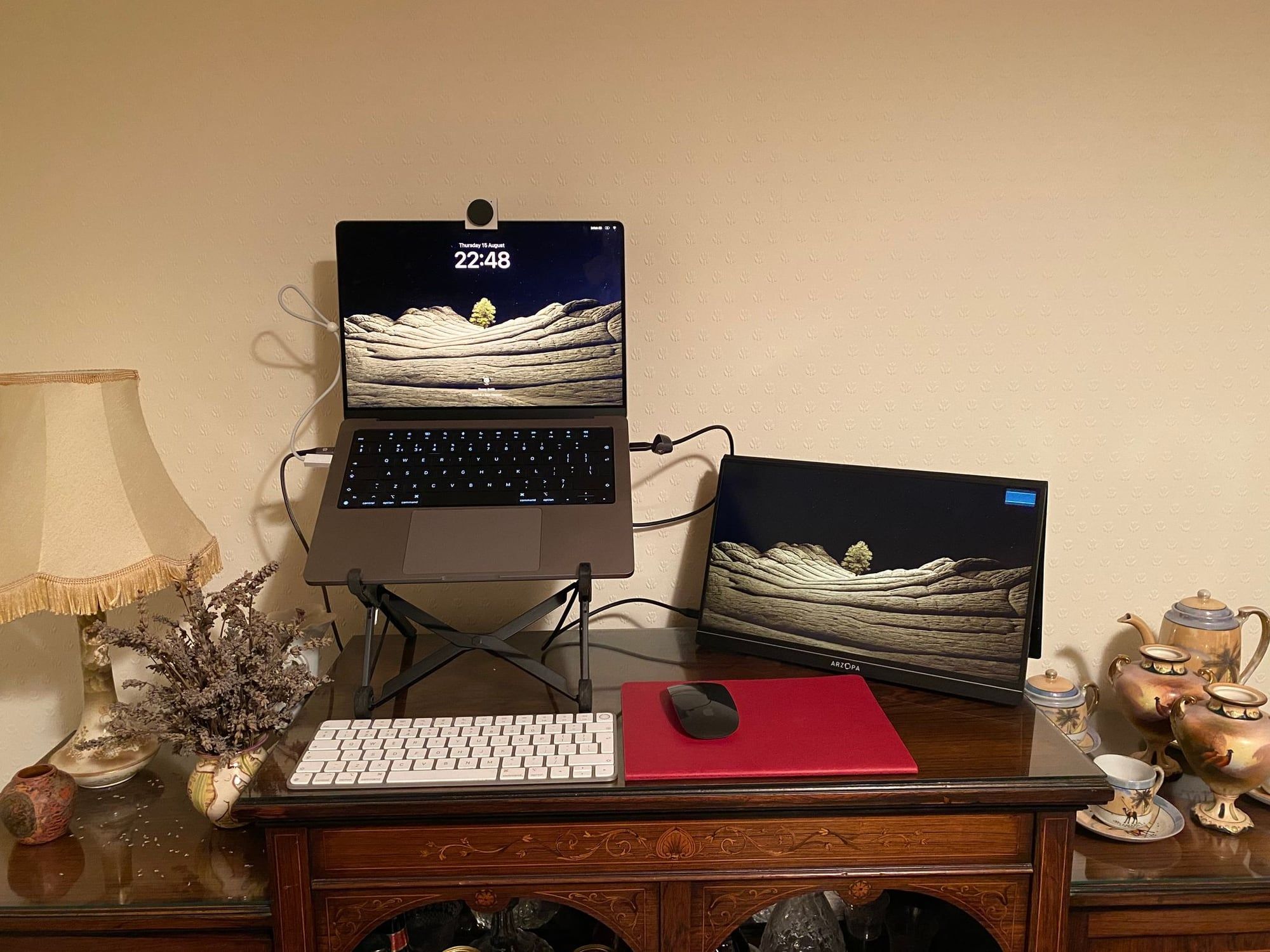 The portable office kit, packed down