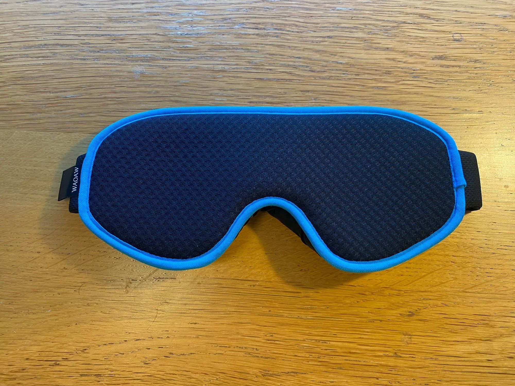 A WAOAW contoured sleep mask